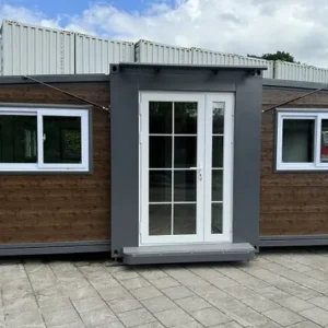 Contentor móvel - Mini casa com dois quartos e cozinha, modelo 2024